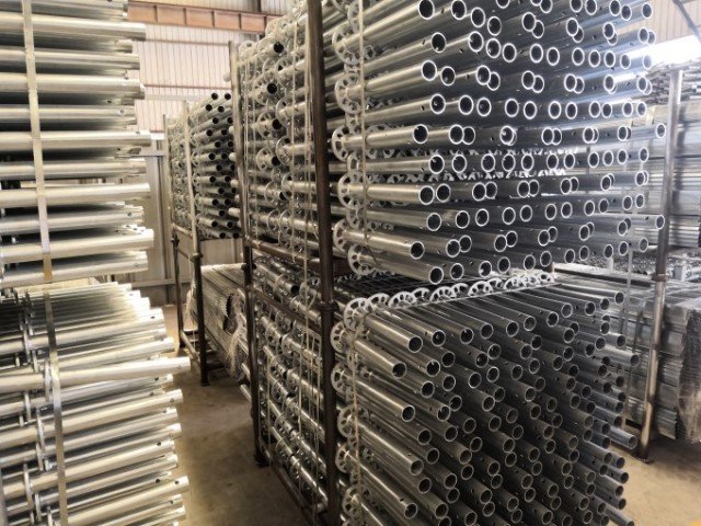ringlock scaffolding vertical